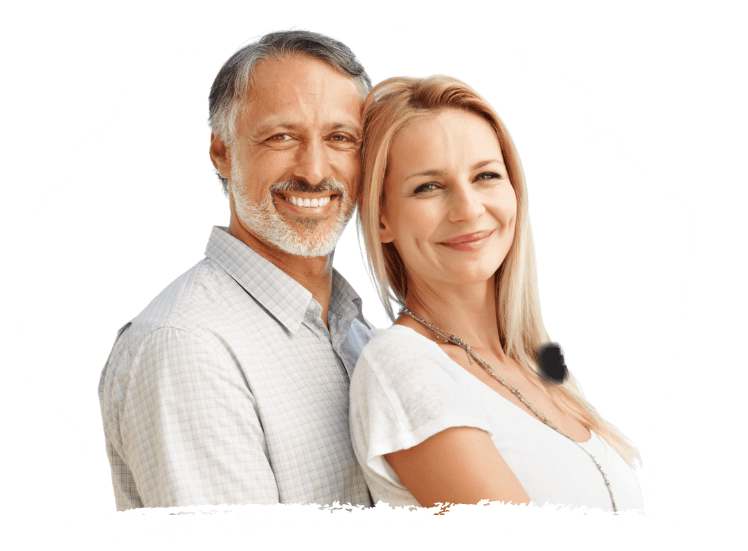 Casal feliz sorrindo